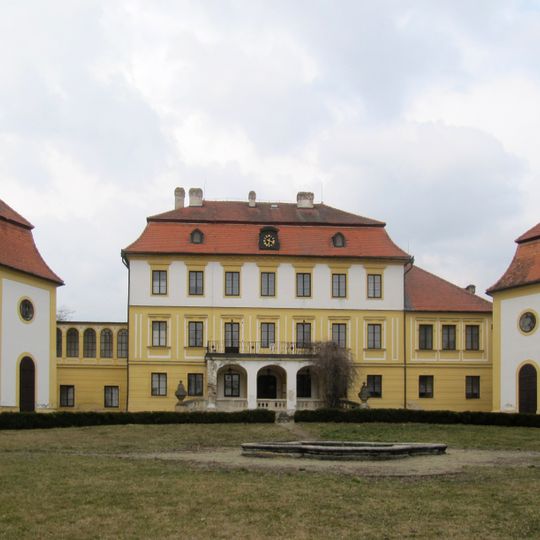 Kravsko Castle