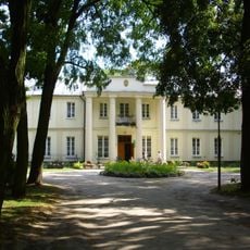 Zespół pałacowy Placencja w Kodeniu