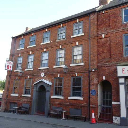 10, Church Street East