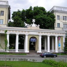 Niezaliežnasci Avenue, 38/22