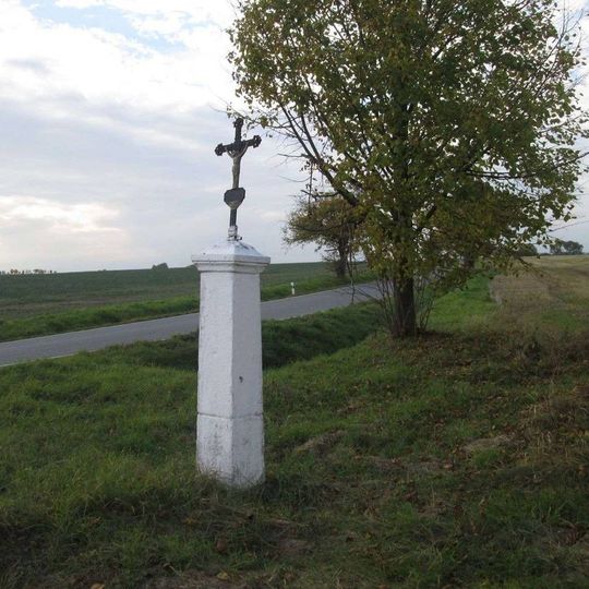 Kříž severně od Hlohovčic