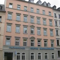 Mietshaus in geschlossener Bebauung Theodor-Körner-Platz 14