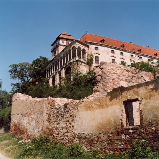 Jaroslavice Castle