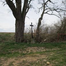 Kříž nad Račinou