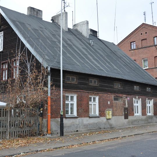 D. szkoła przy zespole fabrycznym Grohmanów