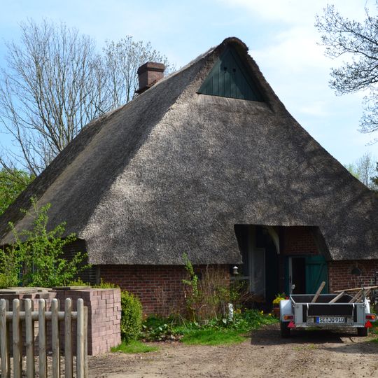 Dorfstraße 5, Wohnhaus