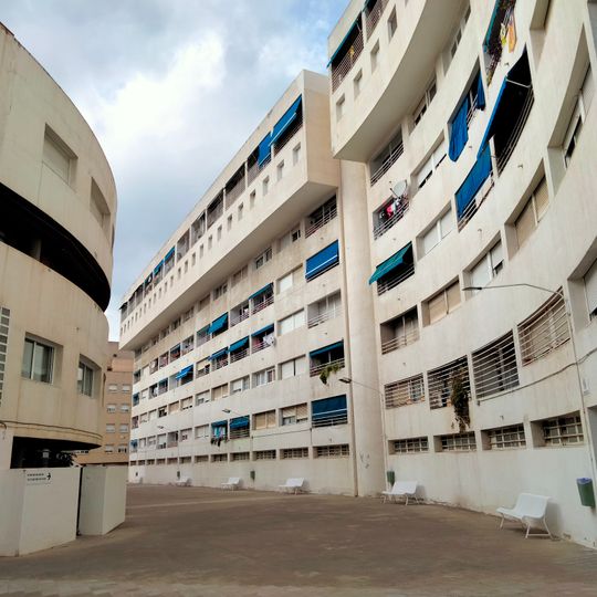 Illa de cases Martí l'Humà