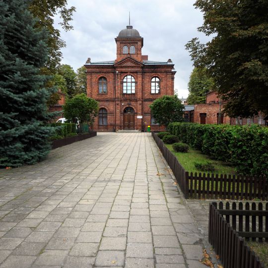 6 Jana Pawła II Square in Żyrardów