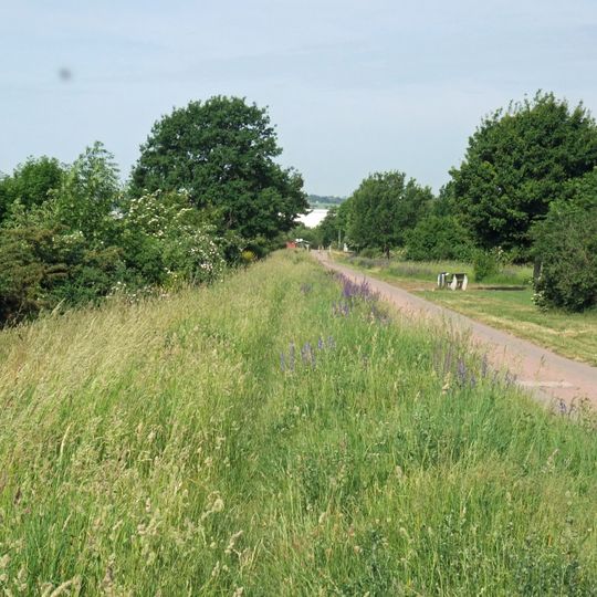 Halbtrockenrasen an der Flutrinne Mickten/Kaditz