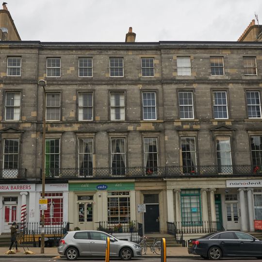 Edinburgh, Leith Walk, 28 - 32 Haddington Place