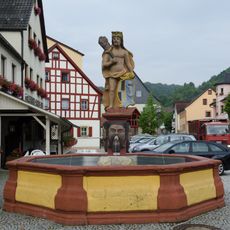 Brunnen
