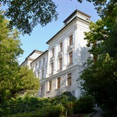 Lesnícka a banská akadémi, akadémia