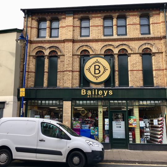 47,Frogmore Street, Abergavenny