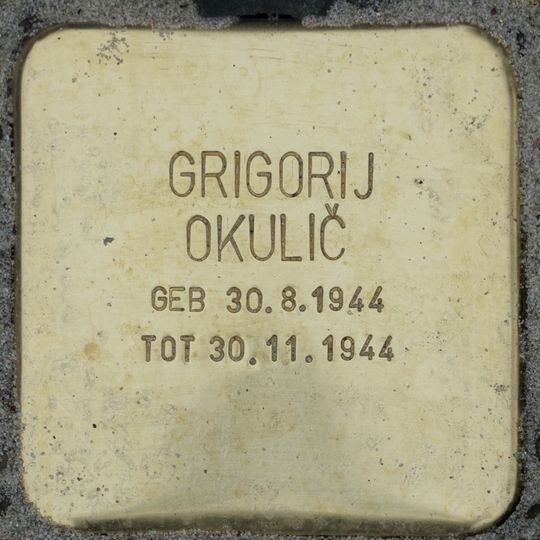 Stolperstein en memoria de Grigorij Okulič