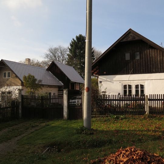 Usedlost čp. 8 s výměnkem čp. 24