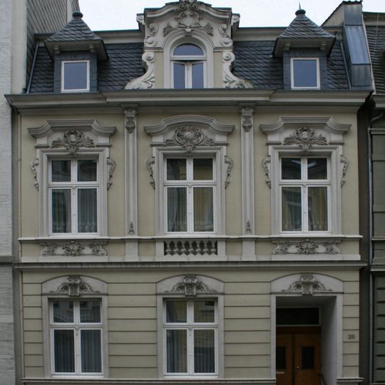Staufenstraße 25