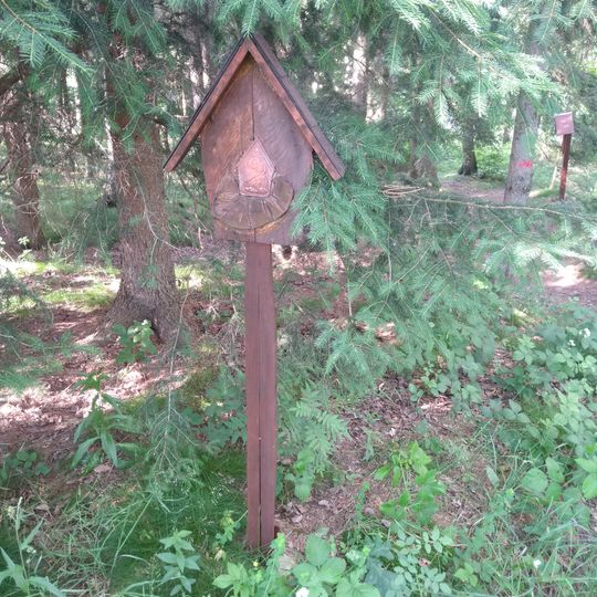 Dřevěná kaplička v Rokoli