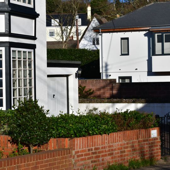 Devon Cottage  Myrtle Lodge