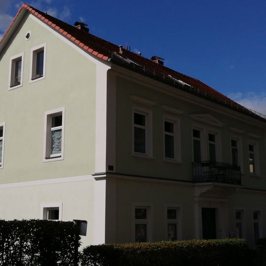 Wohnhaus in offener Bebauung Rudolf-Sendig-Straße 8