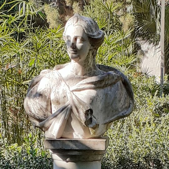 Bust de dona amb diadema