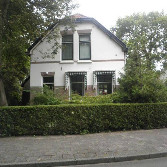 Dienstwoning