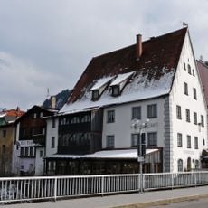 Schwangauer Straße 1