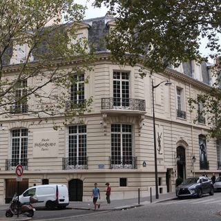 Fondation Pierre-Bergé - Yves-Saint-Laurent