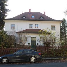 Villa mit Garten Guerickestraße 25