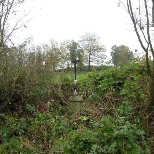 Kříž jihozápadně od Újezdce u Planinského rybníka