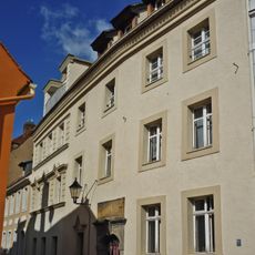 Mietshaus in geschlossener Bebauung Große Wallstraße 30