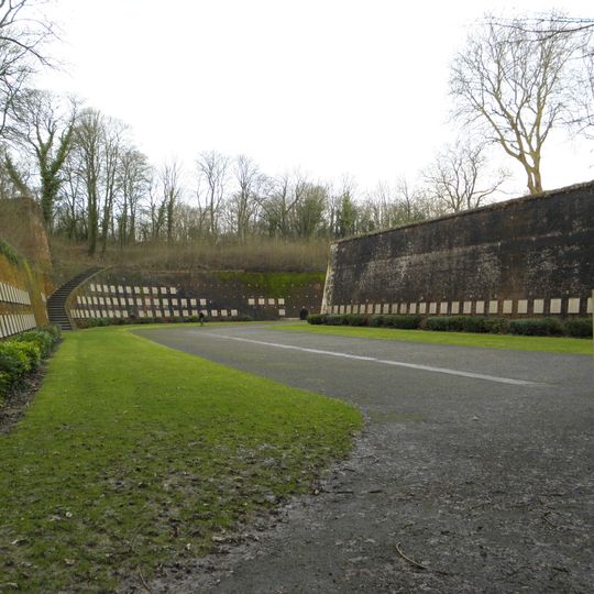 Mémorial du mur des fusillés d'Arras
