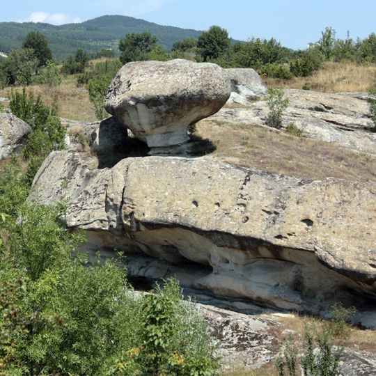Скално-култов комплекс с.Бенковски