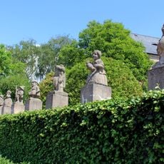 Dwarfs in the Castle park Nové Město nad Metují