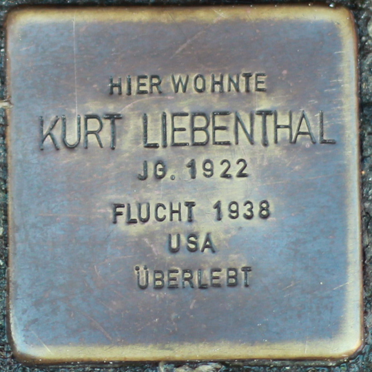 Stolperstein en memoria de Kurt Liebenthal