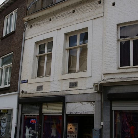 Kommel 1, Maastricht