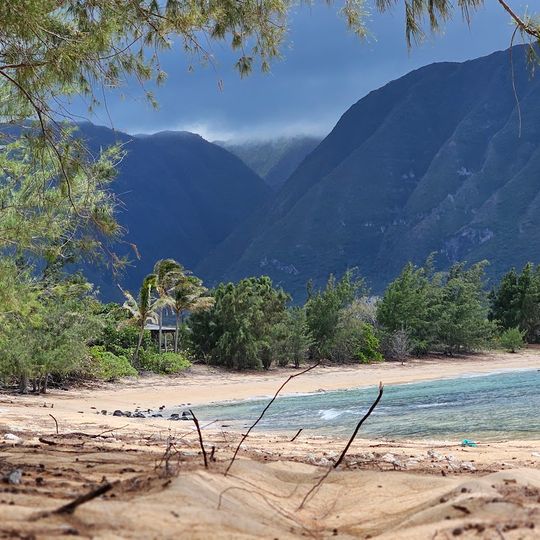 ʻIliopiʻi Beach