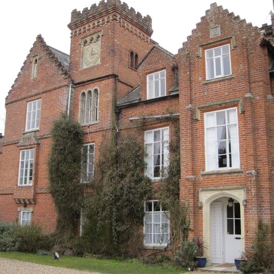 Gissing Hall