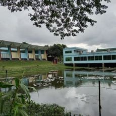 Parjatan Swimming Pool