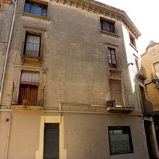Casa al carrer del Carme i plaça dels Àlbers