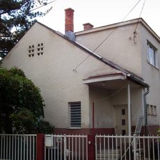 Wohnhaus in der Napraforgó-Straße 18