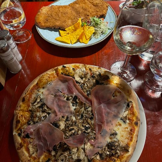 Urban Pizza Old Town