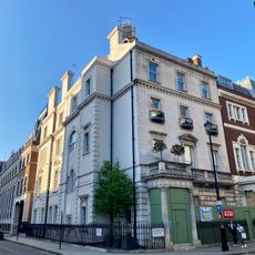 14, Cavendish Place W1