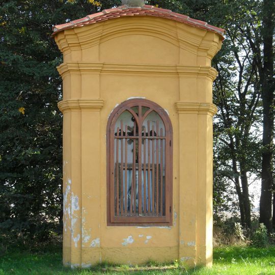 Výklenková kaplička Panny Marie