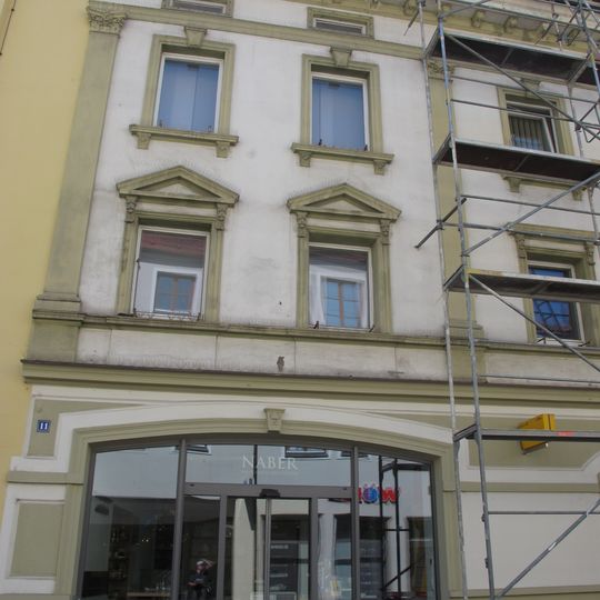 Simon-Höller-Straße 11