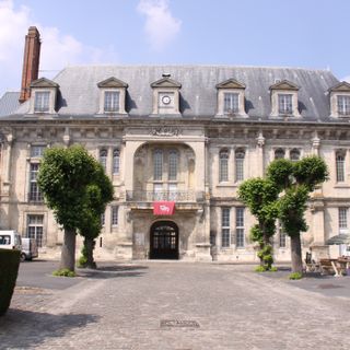 Villers-Cotterêts Castle