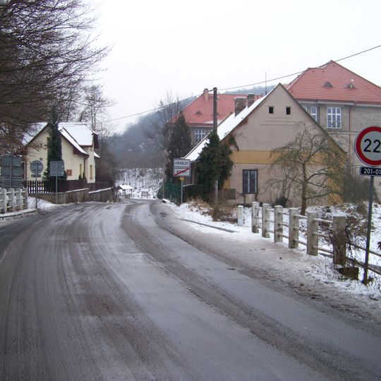 Most silnice II/201 přes potok z Velké Bukové