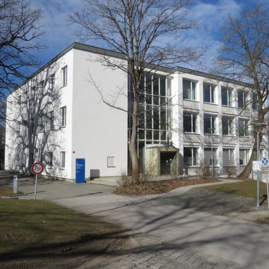 Alte Akademie 8
