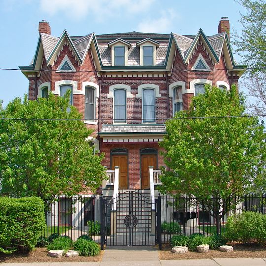 Broadway Historic District