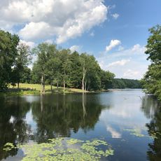 Farrar Pond