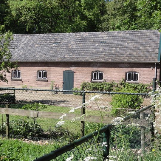 Oosterhout: paardenstal